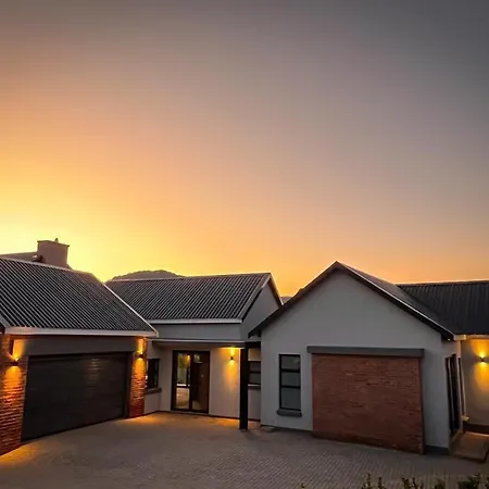 The Big Easy Rest At Highland Gate Golf & Trout Villa Dullstroom Exterior photo